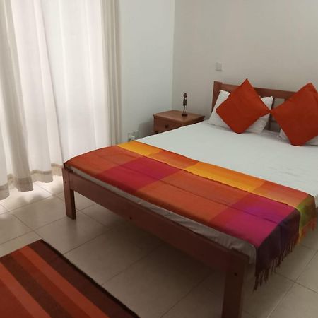 Chelsea Villa Bnb Colombo Luaran gambar