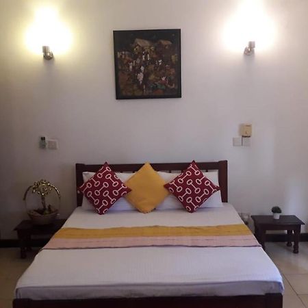 Chelsea Villa Bnb Colombo Luaran gambar